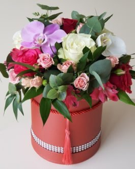 Puokštė dėžutėje Nr. 1